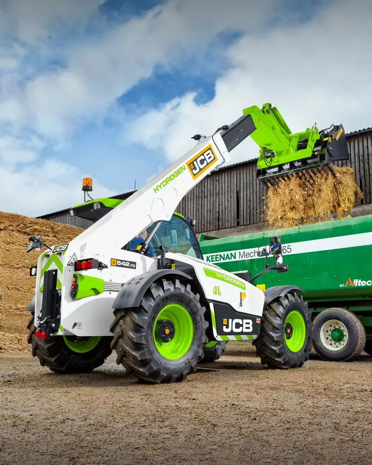 JCB présente un prototype de chargeur télescopique équipé d'un moteur fonctionnant à l'hydrogène