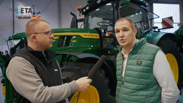 Luc Gachon de John Deere nous présente la nouvelle génération de tracteurs 6R de John Deere.
