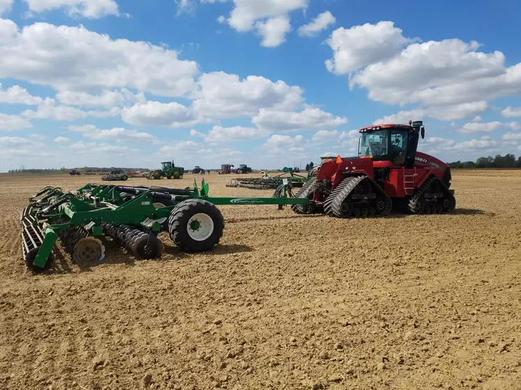 CNH Industrial rachète ATI Tracks et K-Line Réussir Machinisme