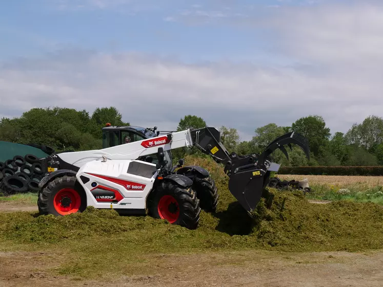 Chargeur télescopique Bobcat TL43.80HF Agri 4 étoiles