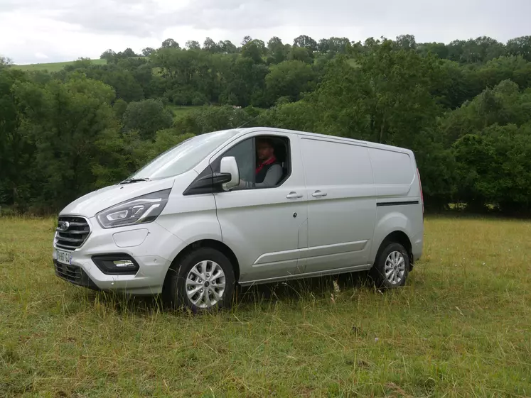 Essai Ford Transit Custom PHEV Limited