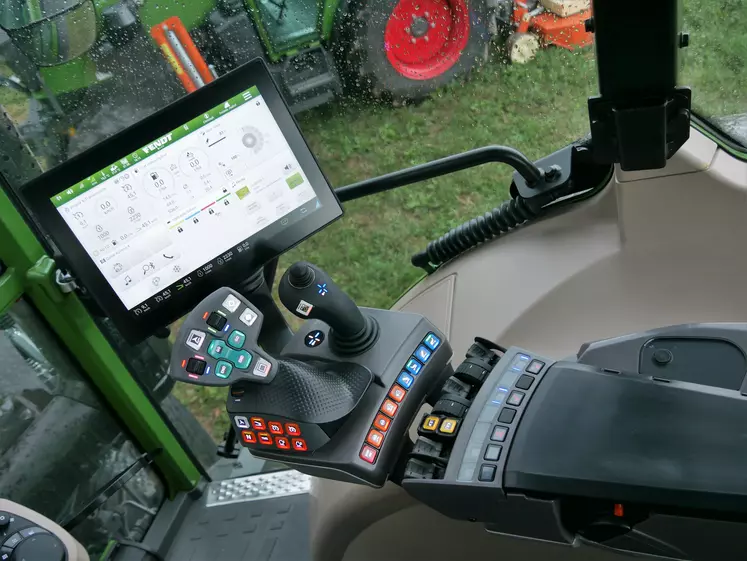 Tracteur Fendt 200 Vario Réussir Machinisme