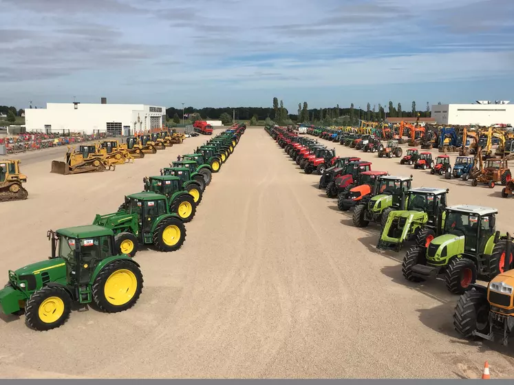 Tracteurs en vente aux enchères Ritchie Bros. le 5 novembre 2020