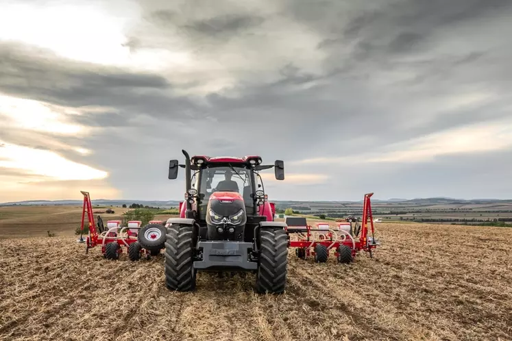 Les tracteurs Puma Stage V logent un moteur six cylindres 6,7 l FPT Industrial. © Case IH