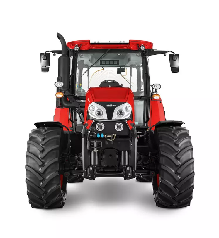 Le tracteur Forterra HD de Zetor intègre un pont avant à suspensions indépendantes © Zetor