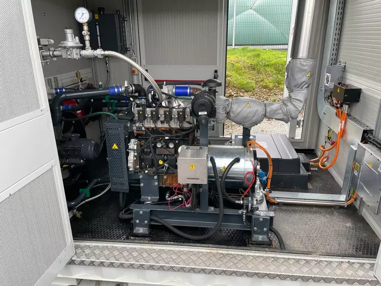 Katie et Kevin Hoare disposent d'un prototype de groupe électrogène FPT à moteur de 2,8 litres alimenté par le biométhane.