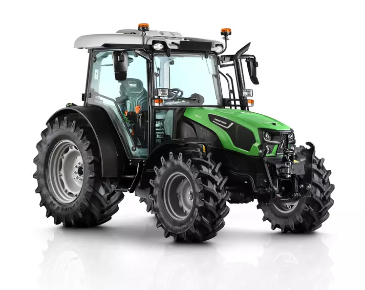 Les tracteurs Deutz-Fahr 5095D et 5105D disposent d'une cabine à quatre montants disponible en deux versions de toit.