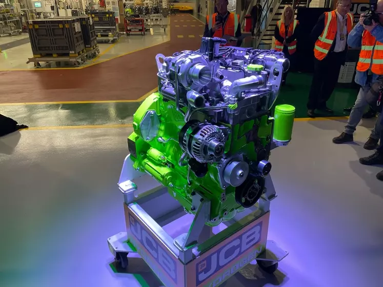 JCB annonce avoir, au 9 décembre 2022, produit 50 moteurs fonctionnant à l'hydrogène.