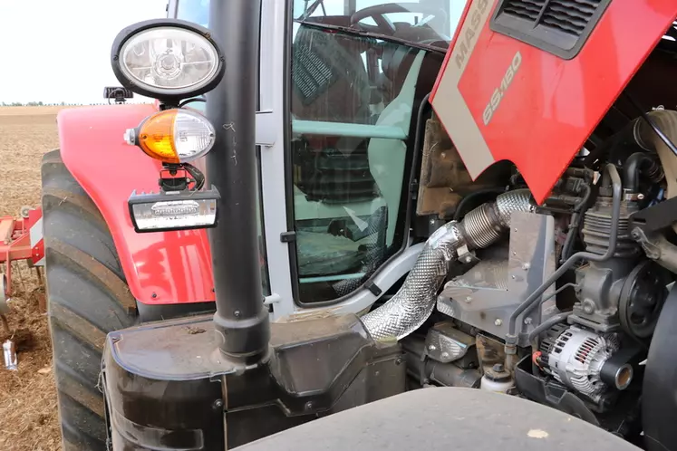 Le système de dépollution des tracteurs Massey Ferguson MF 6S 180 et 7S 180 est remarquablement bien intégré, au profit de la visibilité