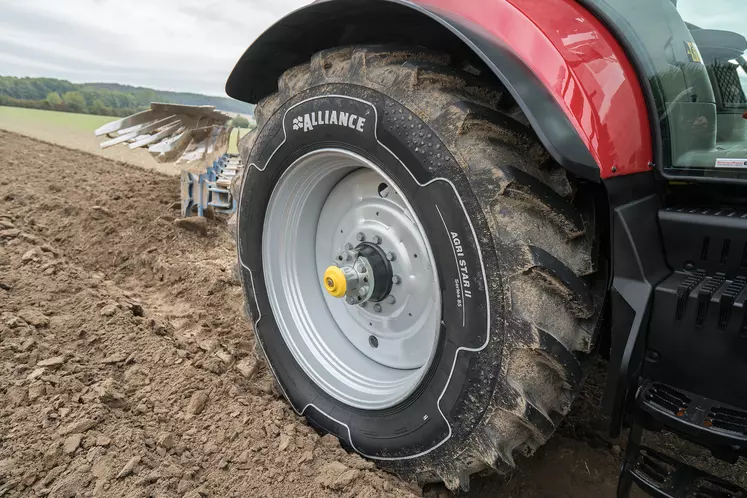 Le pneumatique de tracteur Agri Star II d’Alliance se décline en 12 dimensions supplémentaires.