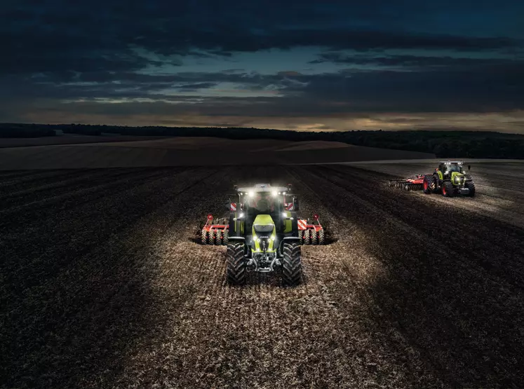 Phare de travail LED pour tracteur et engin agricole