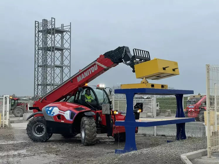 Manitou a présenté son premier chargeur télescopique carburant à l'hydrogène.