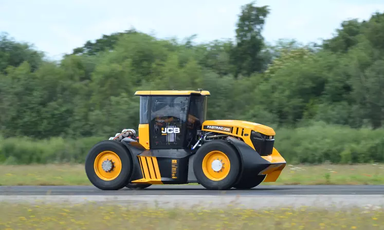 JCB Fastrac Record vitesse Réussir machinisme