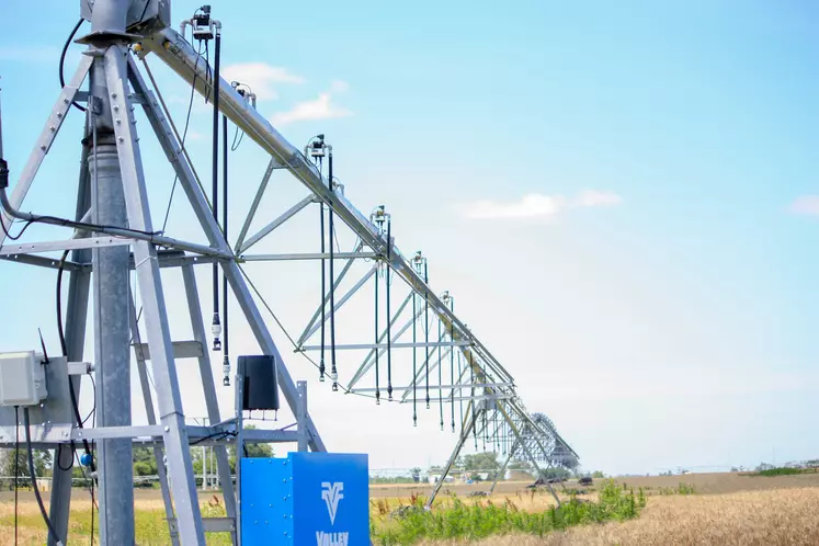 Les dispositifs d’irrigation à dose variable (VRI) les plus évolués utilisent un pilotage individuel des arroseurs. 