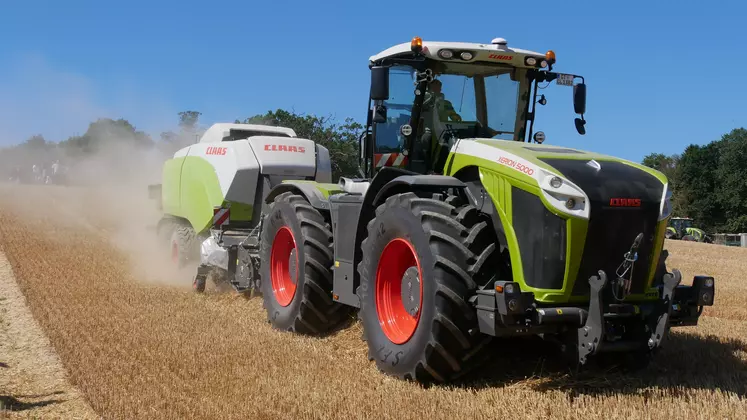 Les tracteurs Claas Xerion accèdent à une nouvelle transmission à variation continue ZF Eccom 5.5.