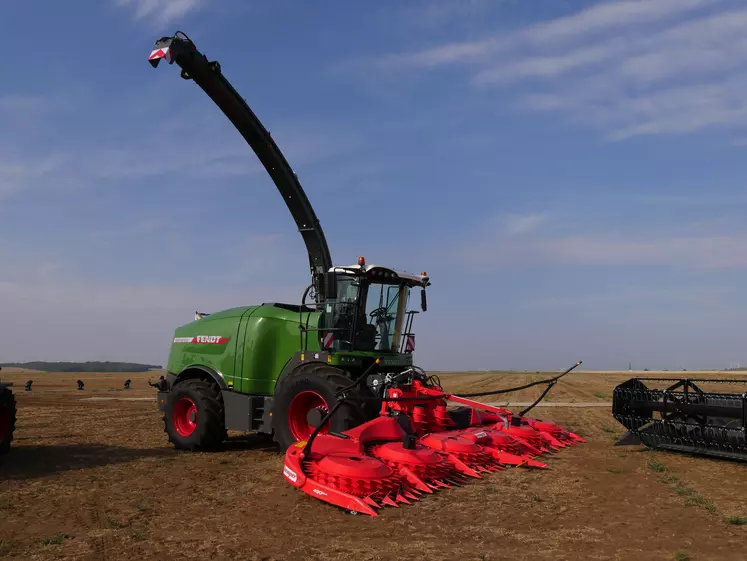 Ensileuse Fendt Katana 850 avec moteur Liebherr de 18 litres