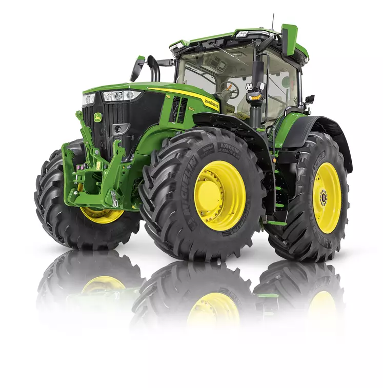 VIDEO] John Deere - les tracteurs 7R montent en puissance