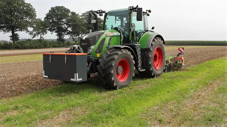 Bien dimensionner le tracteur à l'outil.