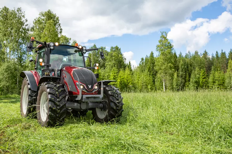 Valtra série A5 Réussir Machinisme