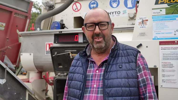 Sylvain Picouet, entrepreneur de travaux agricoles.