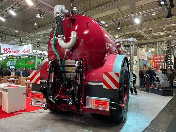 La tonne à lisier 18.660 E PTW Profiline de Wienhoff était exposée au salon allemand Agritechnica.