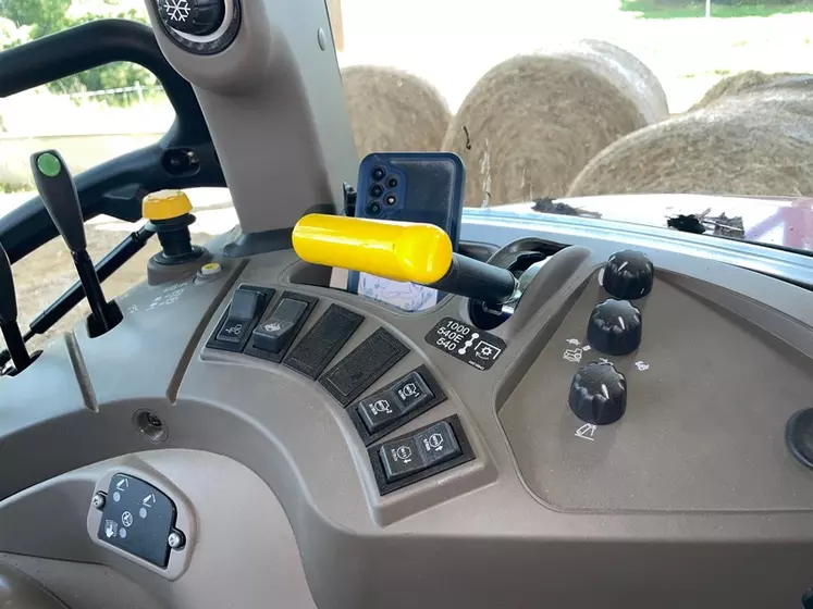 Le tracteur Case IH Farmall 100 C Advanced reçoit une sélection de régime de prise de force mécanique