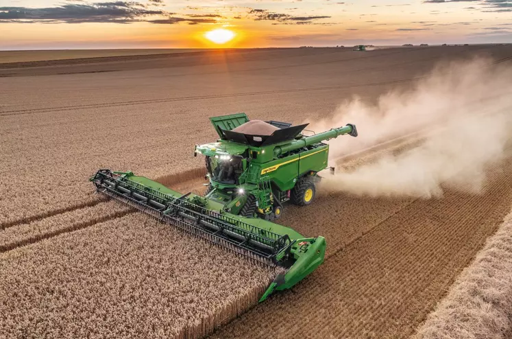 Les nouvelles moissonneuses-batteuses John Deere S7 héritent du design des X9.