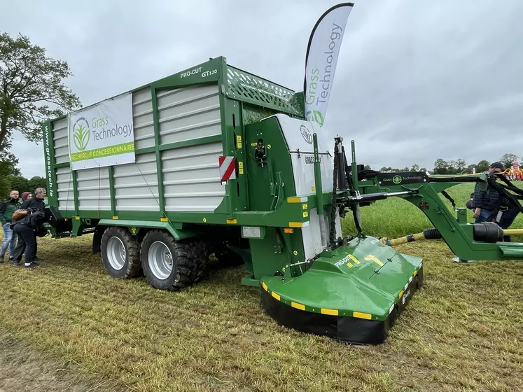 remorque faucheuse autochargeuse Grass Technology 