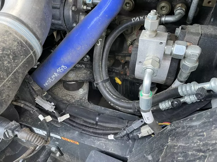 Jauge à huile de la chargeuse articulée Dieci Agri Pivot T70 