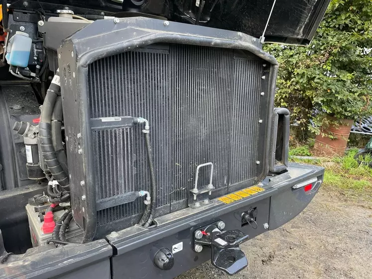 Radiateurs de la chargeuse articulée Dieci Agri Pivot T70 