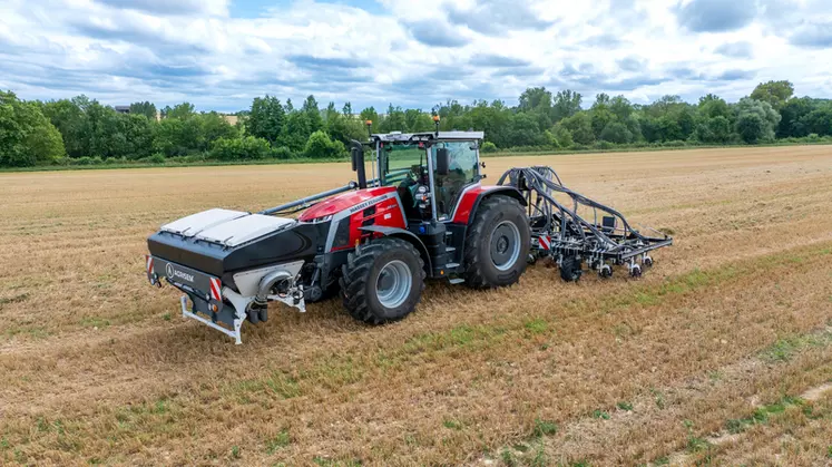 La gamme de semoirs à dents T-Boss d'Agrisem se décline en largeurs de 4,50 à 8 m.