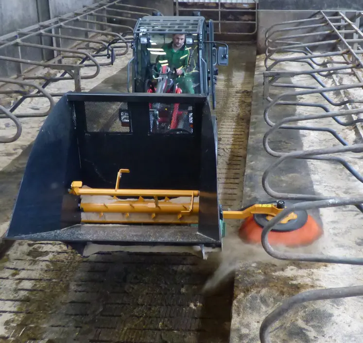 <em class="placeholder">Les godets de paillage sur valet de ferme donnent accès à des volumes plus importants.</em>