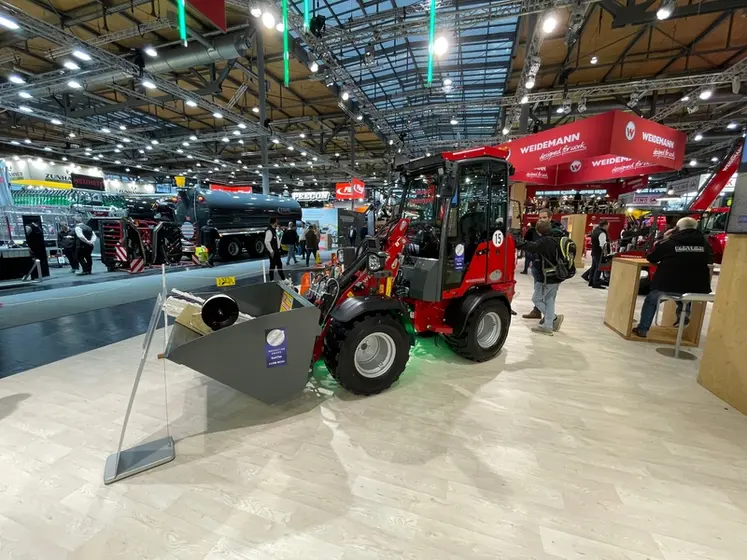 <em class="placeholder">Valet de ferme Weidemann 1190e au salon Eurotier</em>