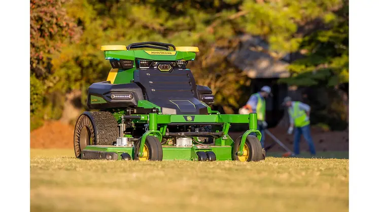 <em class="placeholder">Tondeuse autonome John Deere</em>