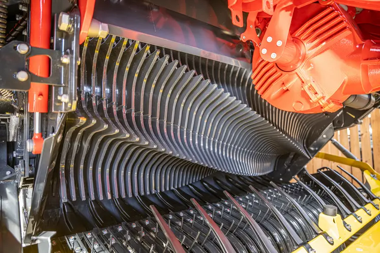 <em class="placeholder">Rotor de remorque autochargeuse Pöttinger</em>