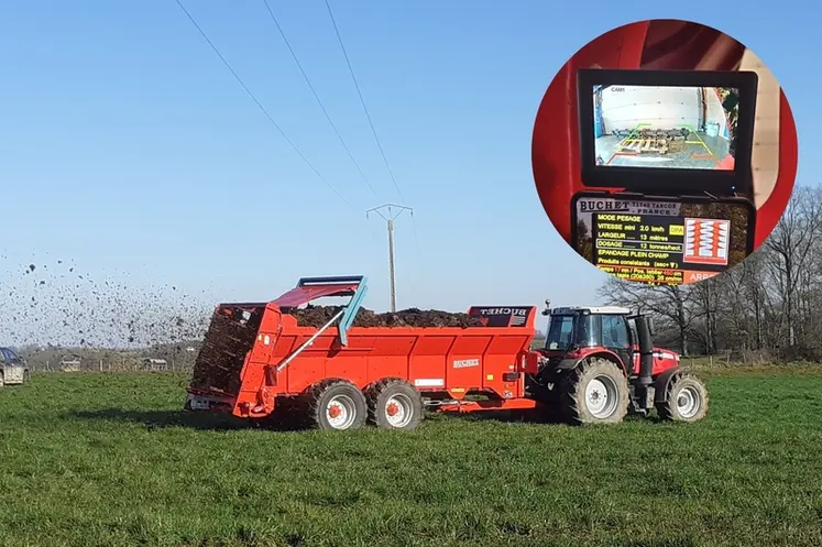 <em class="placeholder">Épandeur à fumier Buchet attelé à un tracteur Massey Ferguson</em>
