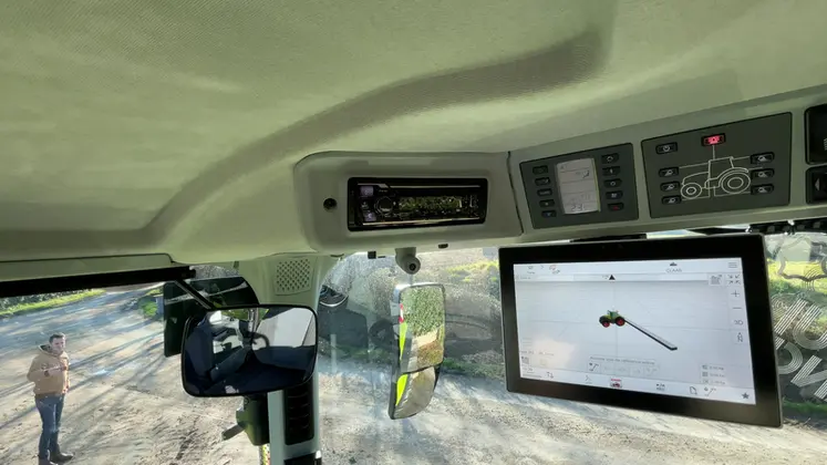 <em class="placeholder">Écran secondaire dans la cabine du Claas Arion 660 CMatic.</em>