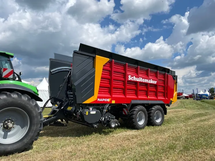<em class="placeholder">Remorque autochargeuse Schuitemaker Rapide XC exposée au Salon de l'herbe 2025</em>