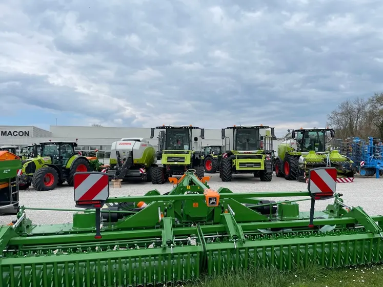 <em class="placeholder">Concession Claas Mâcon avec Moissonneuse-batteuse Claas et herse rotative Amazone</em>