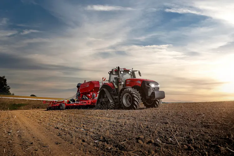 <em class="placeholder">Tracteur Case IH Magnum avec un semoir Horsch </em>