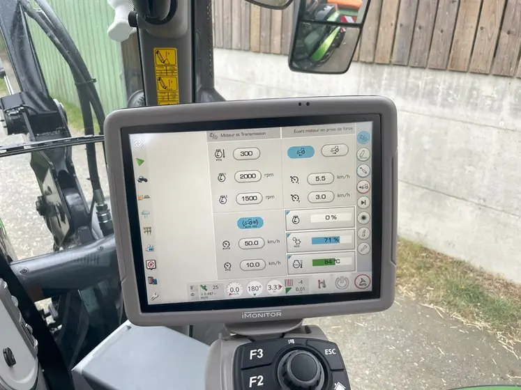 <em class="placeholder">Terminal iMonitor 12 pouces de tracteur Deutz-Fahr 6140.4 TTV</em>