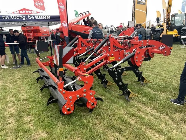 <em class="placeholder">Décompacteur ameublisseur DT de Kuhn au Salon Innov-Agri d'Essigny-le-Grand dans l'Aisne</em>