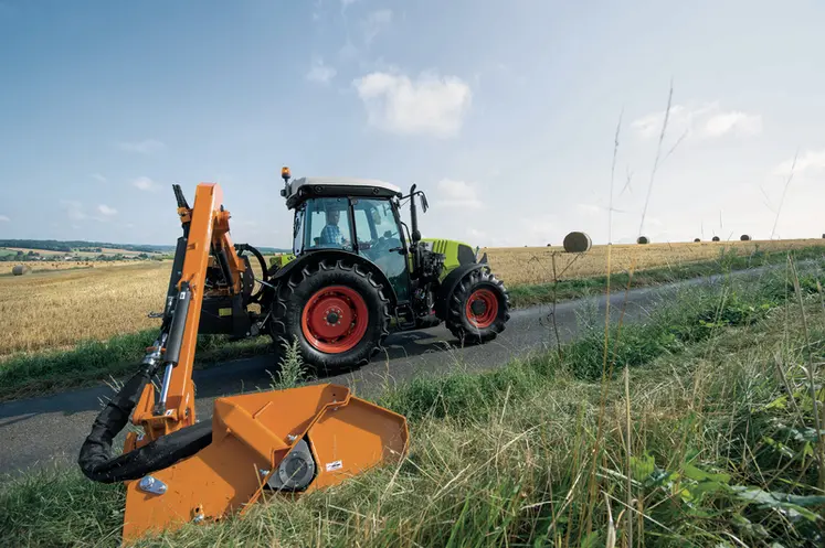 <em class="placeholder">Epareuse Noremat sur tracteur Claas</em>