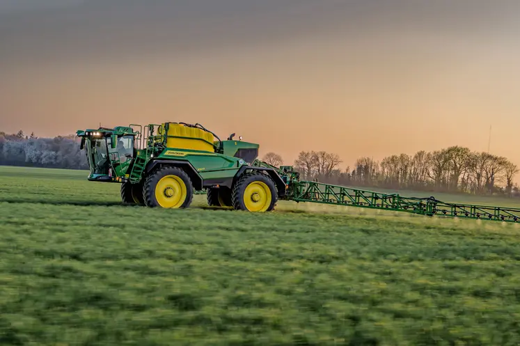 Automoteur pulvérisation John Deere 500R