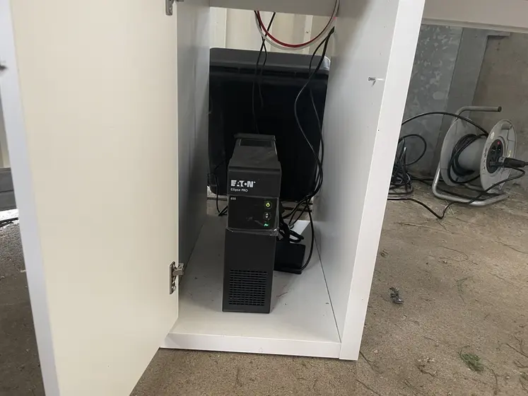 Batterie de secours pour l'ordinateur et le Lely Hub
