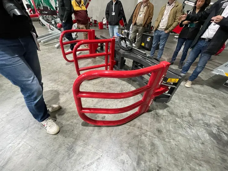 <em class="placeholder">Pince-balles double Duplex Fliegl</em>