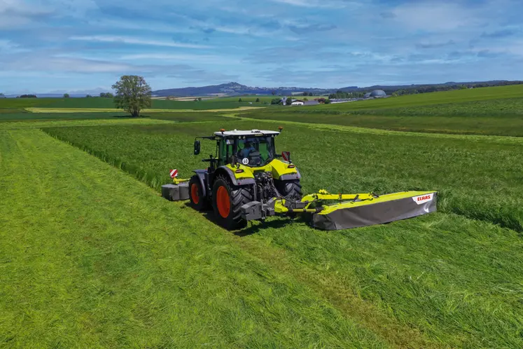 <em class="placeholder">Faucheuse Claas Disco Contour</em>