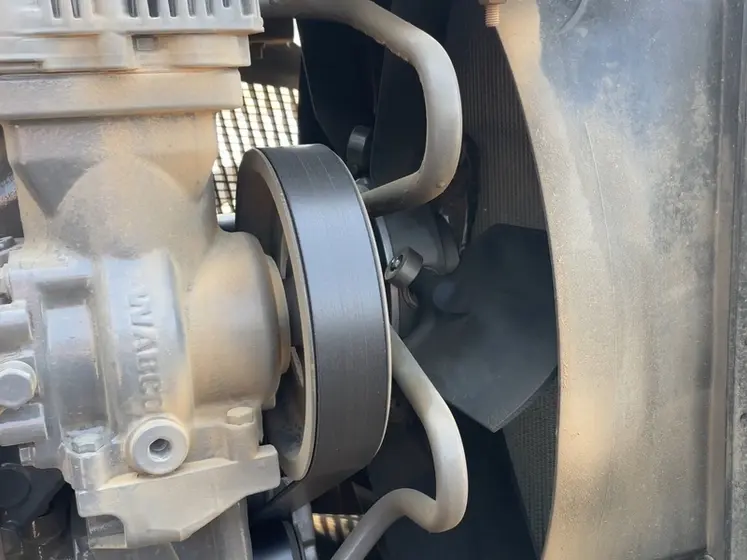 <em class="placeholder">Ventilateur à pales réversibles de tracteur Massey Ferguson MF 8S Xtra</em>