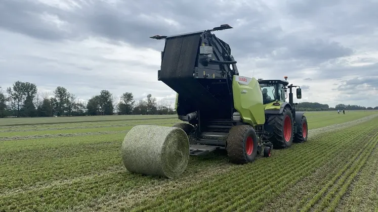 CLaas Presse balles rondes Cerex