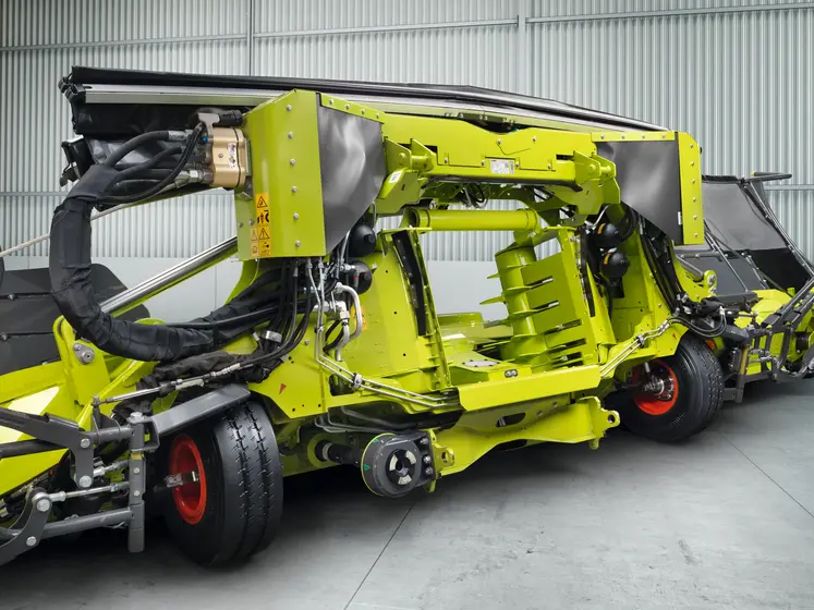 Bec Orbis 10500 des ensileuses automotrices Claas Jaguar 1000